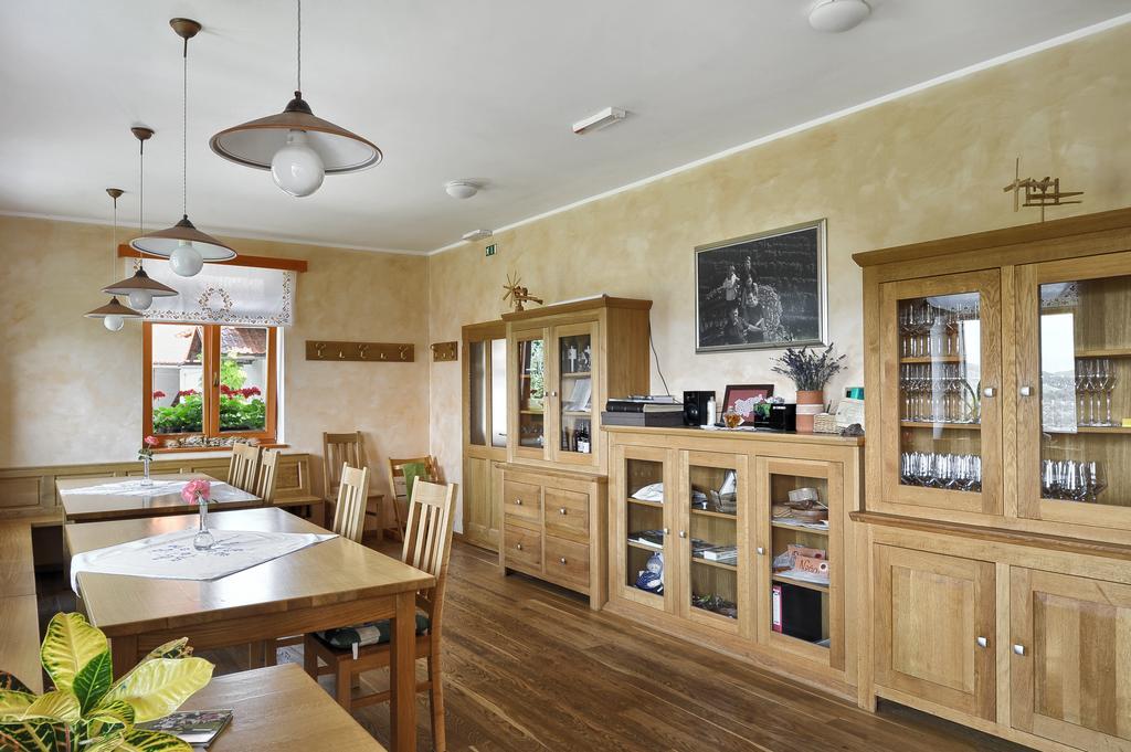 Farm Stay Jarc Vineyard Svecina Exteriör bild